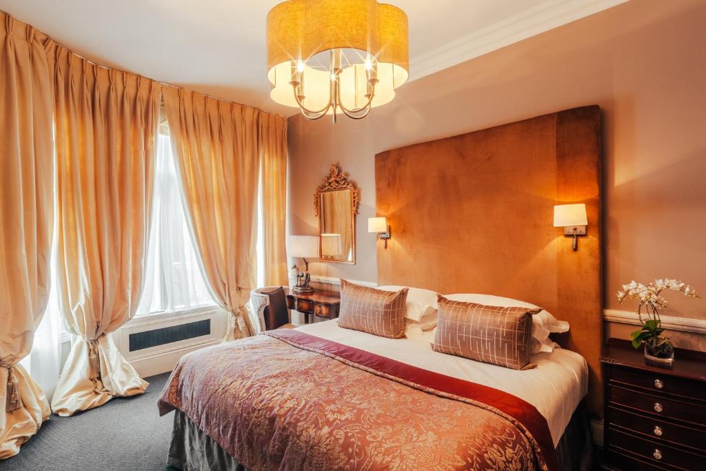 11 Cadogan Gardens Hotel & Apartments