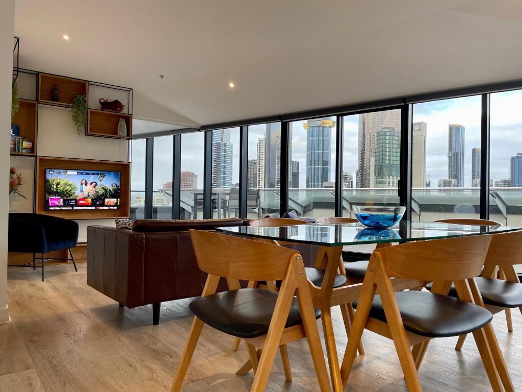 Flinders Luxury Penthouse
