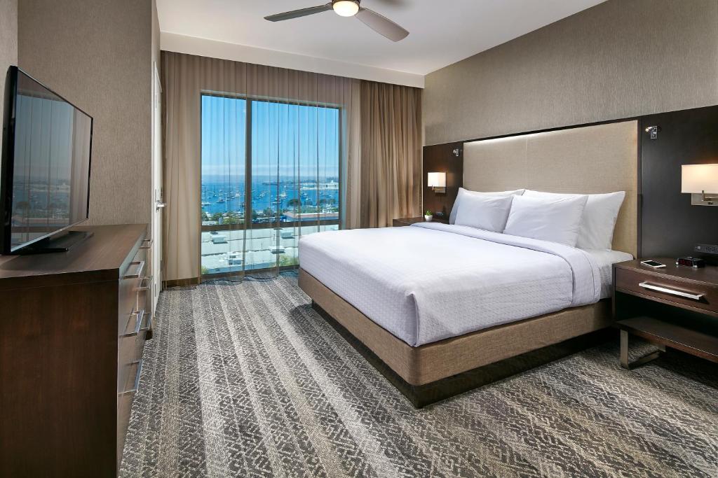 Homewood Suites by Hilton San Diego Downtown/Bayside