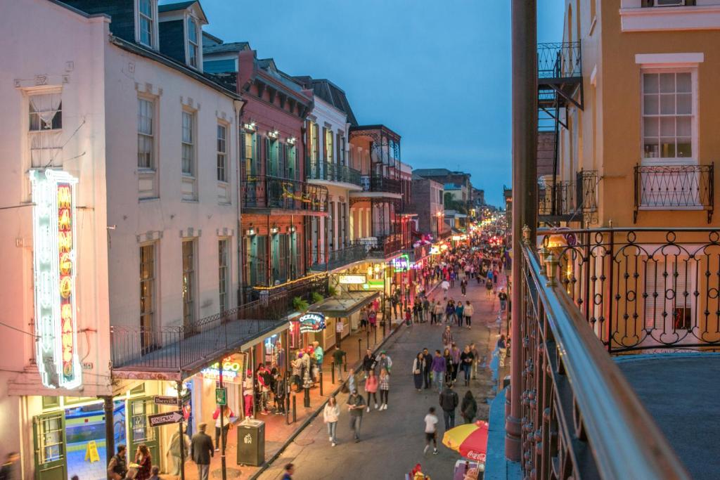 Astor Crowne Plaza New Orleans French Quarter